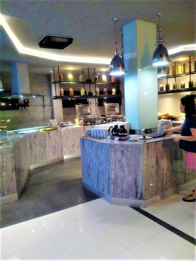 Hin Nam Sai Suay Condominium Hua Hin Exterior foto